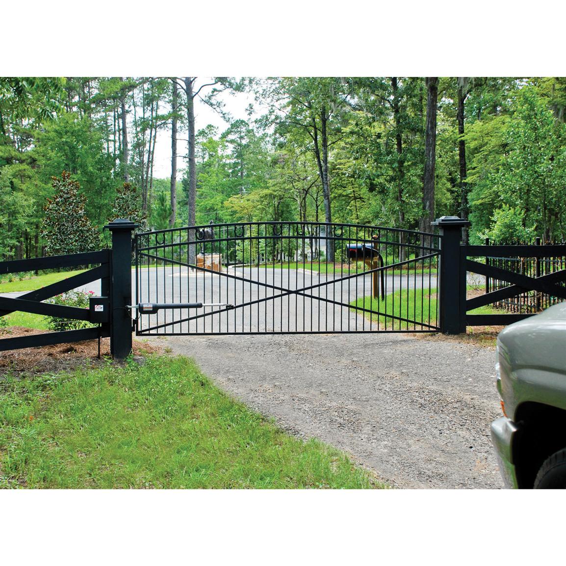 Mighty Mule® Outfitter's Choice Plus HeavyDuty Automatic Gate Opener