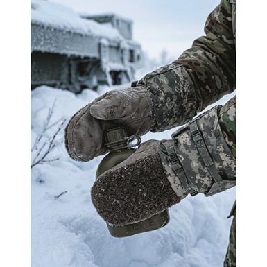 U.S. Military Surplus ECW Flyer's Mitts, Used