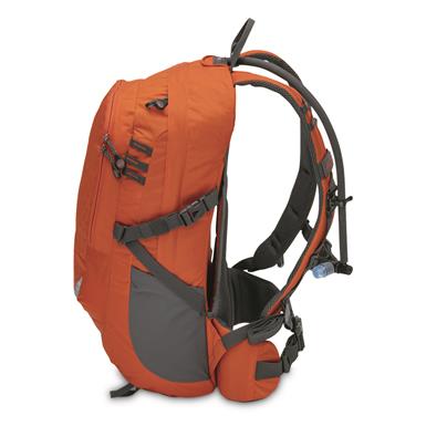 ALPS Mountaineering Hydro Trail 17 Hydration Pack