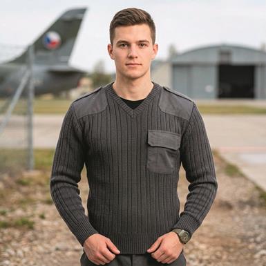 Czech Republic Military Surplus Wool Blend V-Neck AF Commando Sweater, Like New