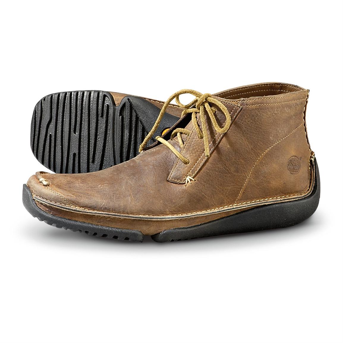 men's casual chukka shoes