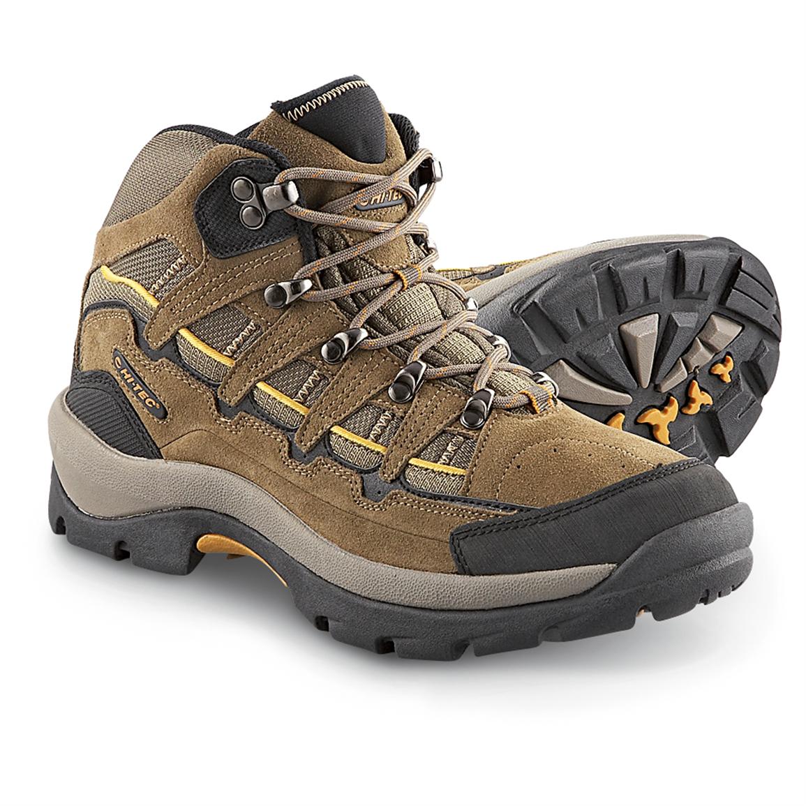 hi tec tramping boots
