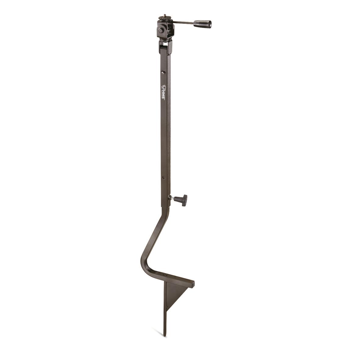 Ground spade for easy mounting