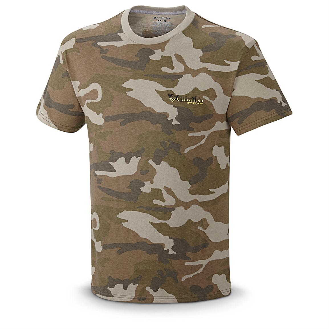 Men's Columbia PFG Rough Wake Short-sleeved T-shirt, Flint Gray Camo ...