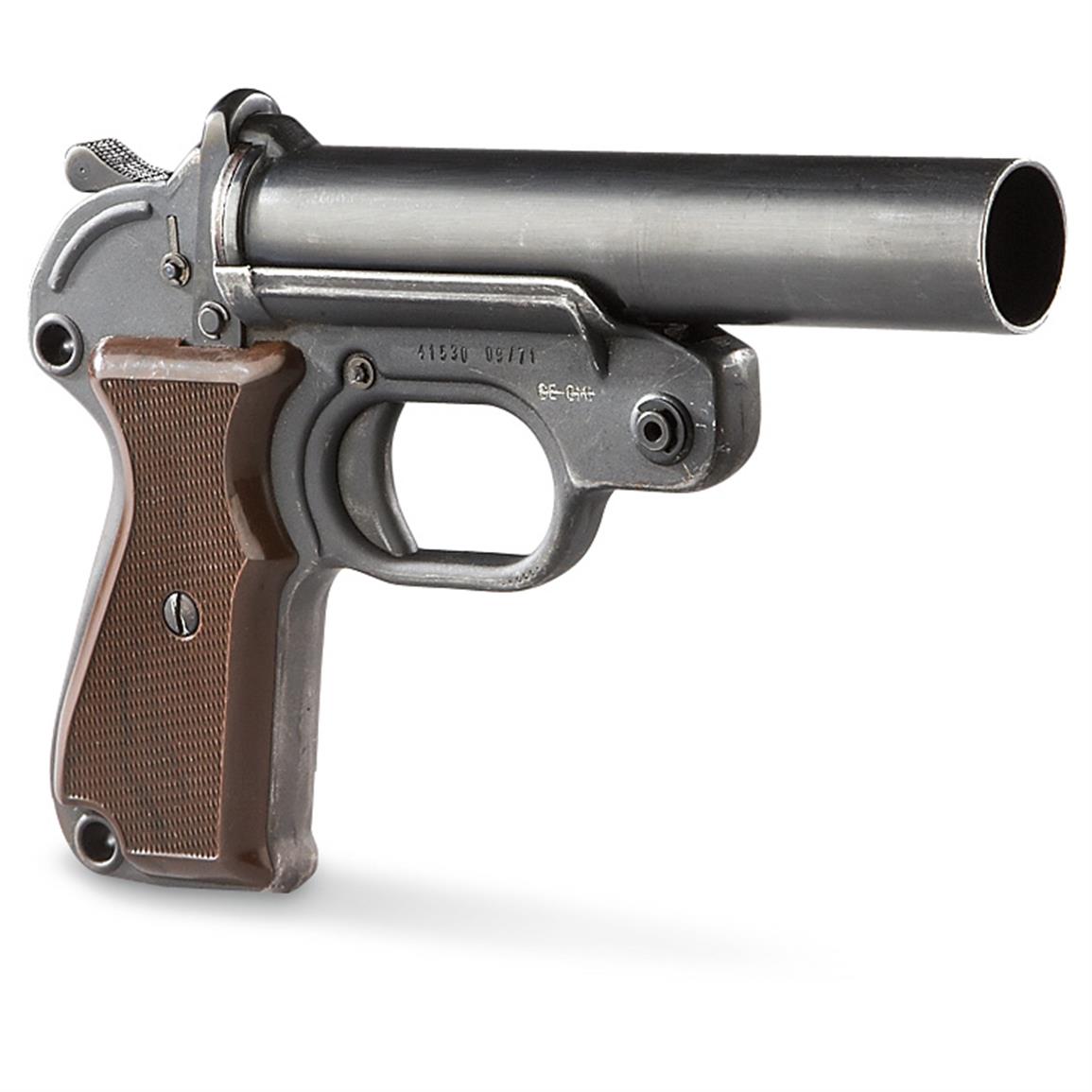 Used German Military Surplus Geco Flare Gun 623102 Flare Guns Accessories At Sportsman S Guide - m9 pistol roblox