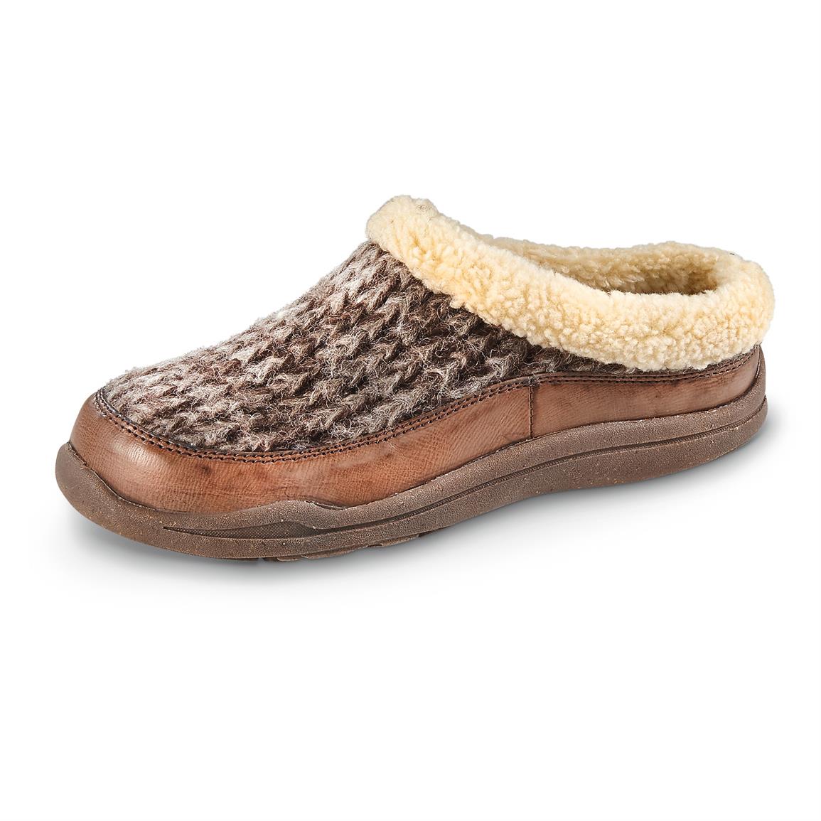Acorn Women&#39;s Wearabout Clog Slippers - 644819, Casual Shoes at Sportsman&#39;s Guide