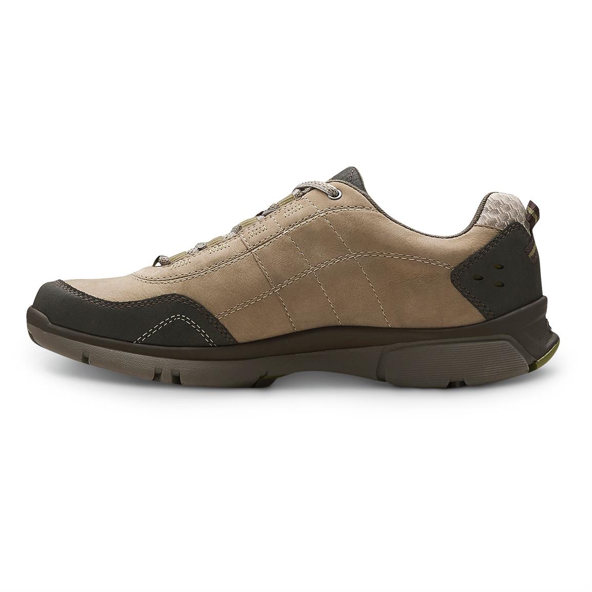 Clarks Men s  Luminate Walking  Shoes  Beige 653059 