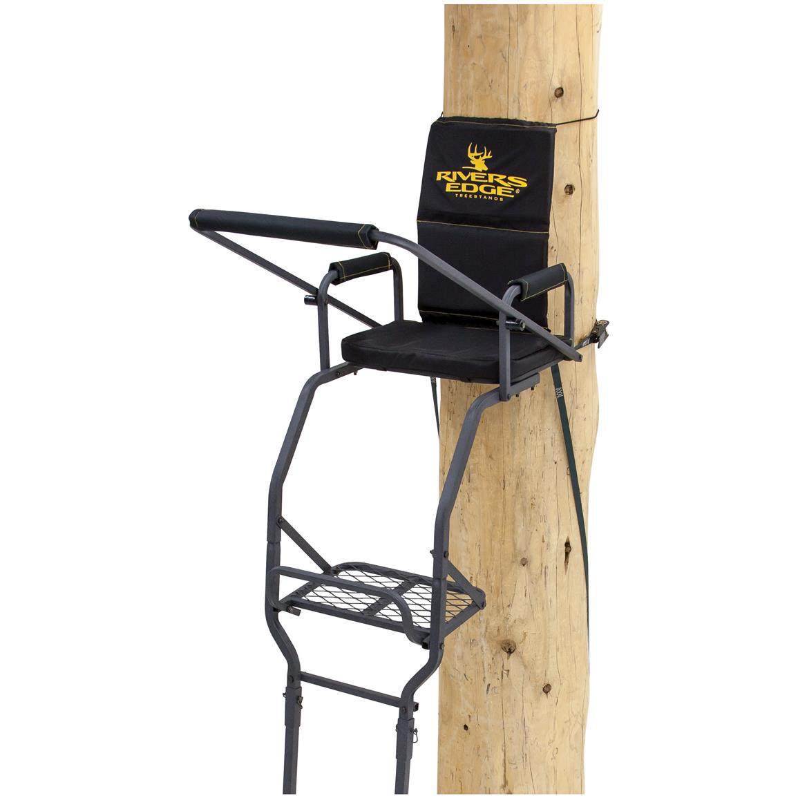Rivers Edge Deluxe 1 Man 16 Ladder Tree Stand 667268 Ladder Tree Stands At Sportsman S Guide