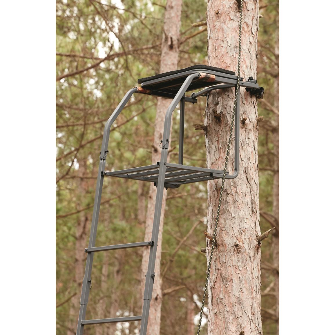 Guide Gear 18 Jumbo Ladder Tree Stand 177432 Ladder Tree Stands At Sportsman S Guide