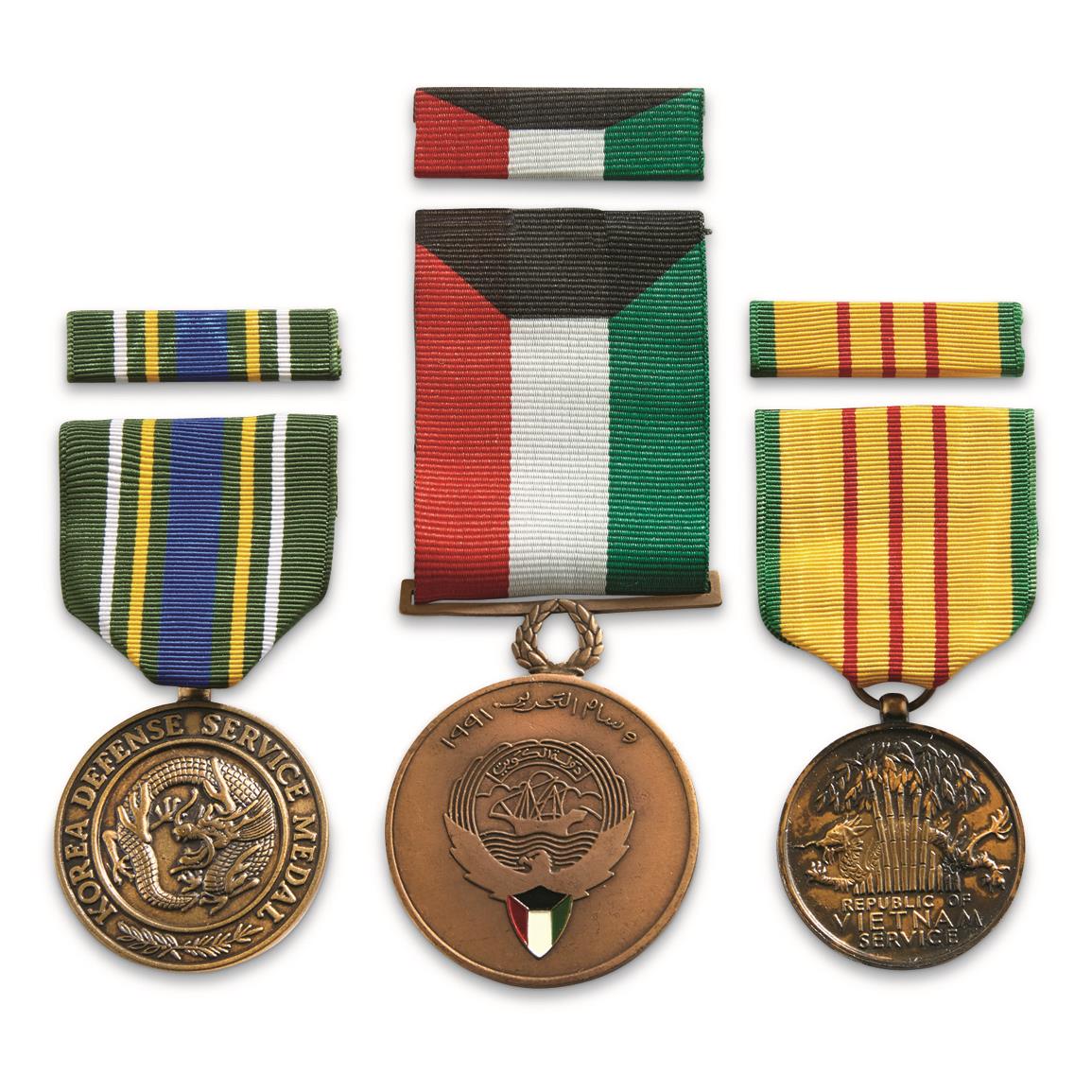 3 Pieces Military Medals 