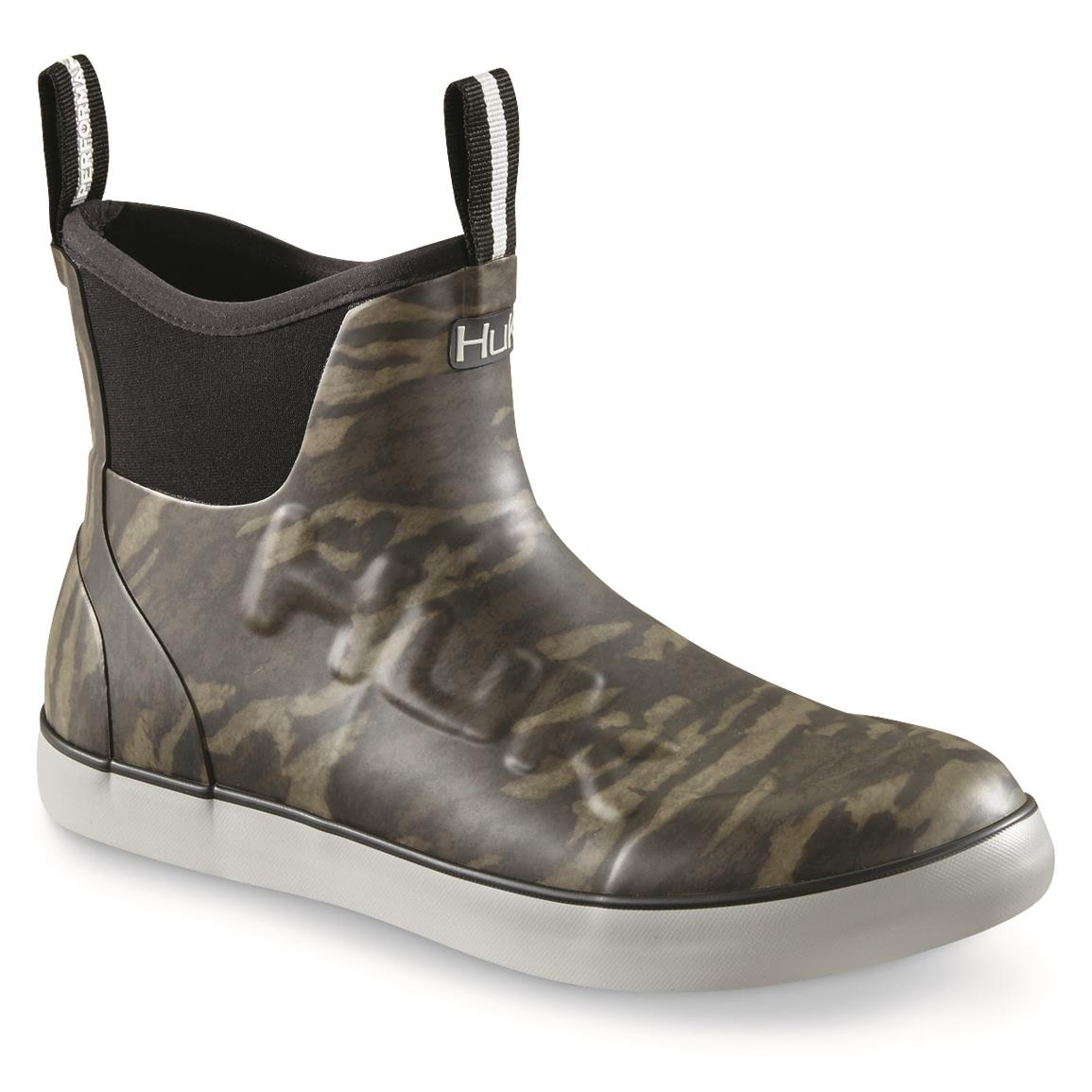 huk boat boots