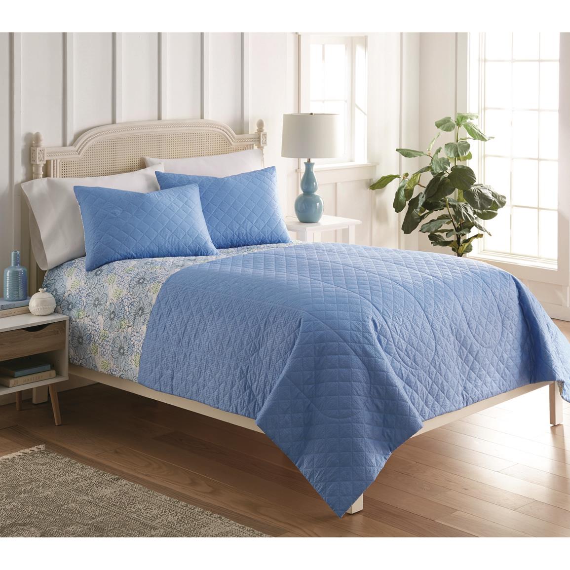 Shavel Home Products Seersucker 6-in-1 Quilt Set, Blue Poppies