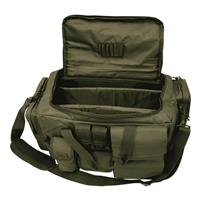 Large main compartment with 2 removable padded dividers