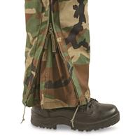 Zippered leg opening with drawstring cuffs