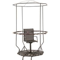 Strong steel construction with 4 roof support posts