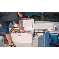 Holds 65 cans with 2:1 ice-to-contents ratio