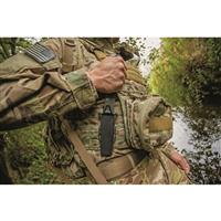 Mounts vertically with MOLLE