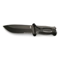 Drop-point blade with Cerakote® finish