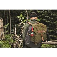 Side pockets keep essentials in easy reach