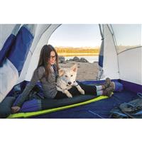 Freestanding two-pole design