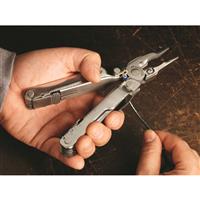 Electrical crimper in jaw