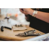 Spring-action needlenose pliers