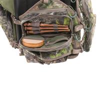 Equipped with a variety of call pockets.