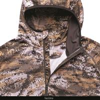 Quarter-zip placket with chin guard