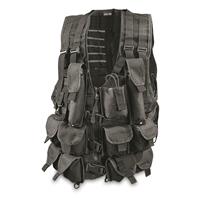 Equipped with 12 total pockets