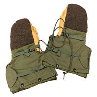 2 adjustable straps on back for a comfortable fit