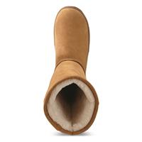 Plush, warm, faux shearling lining