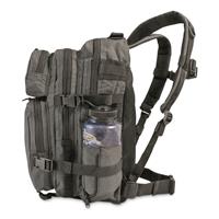 Collapsible water bottle pockets