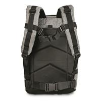 Shoulder straps, sternum strap and waist strap for distributed support