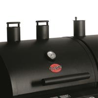 Multiple exhaust ports for even heating