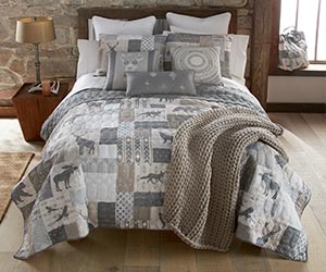 Donna Sharp Reversible Quilt Set