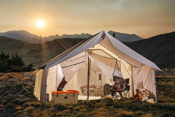BASE CAMP & SPIKE CAMP ESSENTIALS