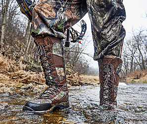 GUIDE GEAR HUNTING BOOTS