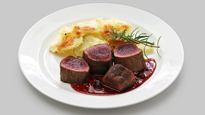 Venison With Cranberry Sweet And Sour Sauce
